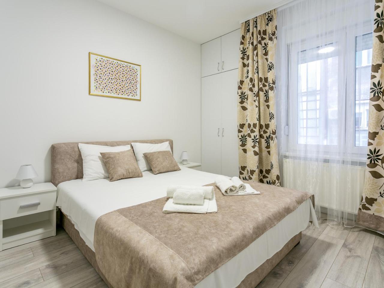 Belgrade Renting Down Apartment Esterno foto